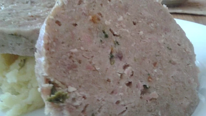 Dietní sekaná z krůtího masa s kořenovou zeleninou
