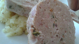 Dietní sekaná z krůtího masa s kořenovou zeleninou