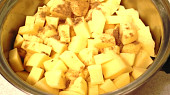 Dýně a brambory zapečené se sýrem