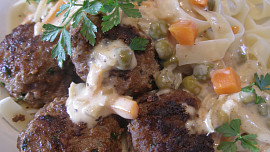 Frikadelky s citronovou omáčkou