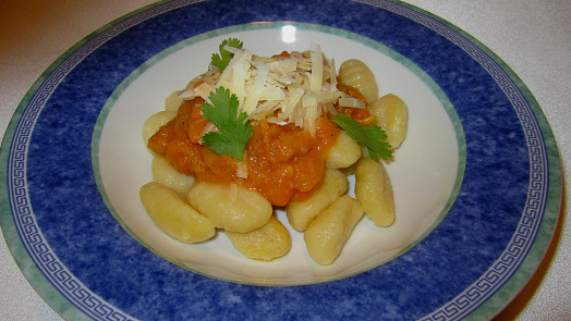 Hokkaido omáčka na slanině s noky