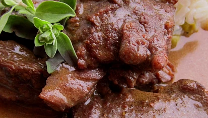 Hovězí kořeněné kostky na špeku, Hovězí kořeněné kostky na špeku