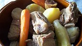Hovězí vařené se zeleninou (pot-au-feu)