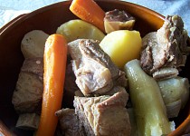 Hovězí vařené se zeleninou (pot-au-feu)