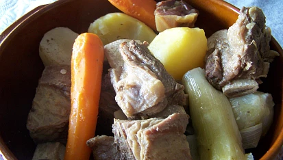 Hovězí vařené se zeleninou (pot-au-feu)