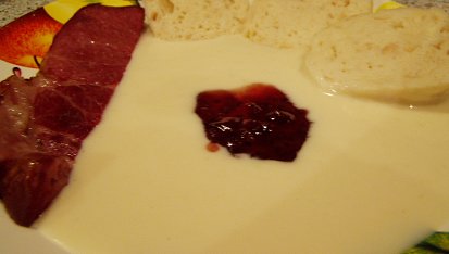 Křenová omáčka s brusinkami