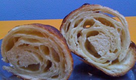 Máslové croissanty s omládkem