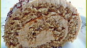 Ořechová roláda s karamelovým krémem