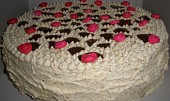 Oříškový dort s růžičkami