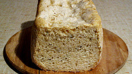Rozmarýnový chléb bez lepku, mléka a vajec
