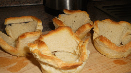 Ruské vejce v toastové mističce