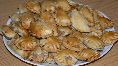 Rybí taštičky s ořechy a jablkem