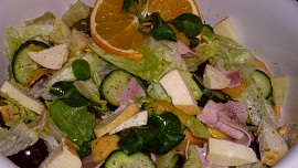 Tropický salát