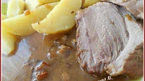 Vepřová plec na slanině