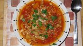 Zimní minestrone s krutony