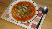 Zimní minestrone s krutony