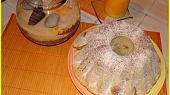 Bramborová bábovka s ořechy