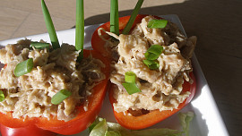 Čínská slepice s červeným olejem