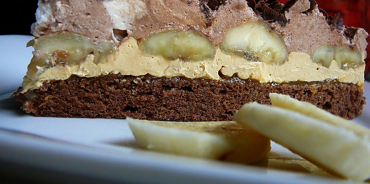 Čoko-karamelový řez s restovaným banánem (Čoko-karamelový řez s restovaným banánem)
