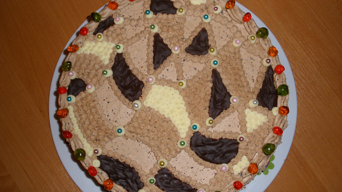 Čokoládový dort s pařížskou šlehačkou a s čokoládovým  krémem, další varianta
