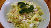 Dietní kuřecí roládka s přílohou a zeleninovým salátem