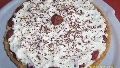 Dortík - jahody ve šlehačkové závěji