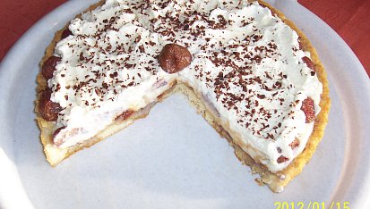 Dortík - jahody ve šlehačkové závěji