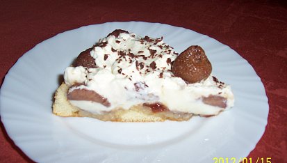 Dortík - jahody ve šlehačkové závěji