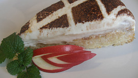 Koláč s pečenými jablky