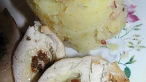 Kuřecí prsa plněná mozzarellou a sušenými rajčaty