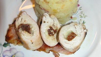 Kuřecí prsa plněná mozzarellou a sušenými rajčaty
