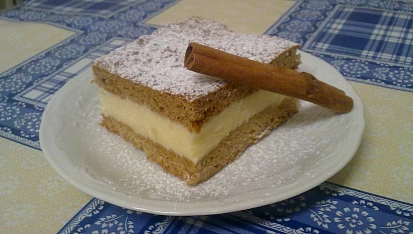 Medové řezy, Místo 1 pudingu jsem dala 2 a bílky jsem nešlehala. Přišlo mi to zbytečné.