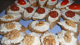 Natašin dech - česnekovosýrová pomazánka