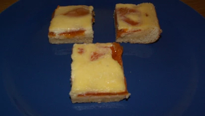 Ovocný koláč se zálivkou