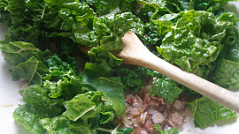 Plněné bramborové ravioli s mangoldem