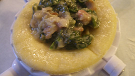 Plněné bramborové ravioli s mangoldem