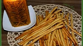 Tyčinky z bramborových knedlíků v prášku