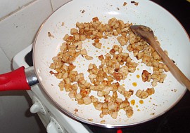 Zapečené rizoto s masem a houbami
