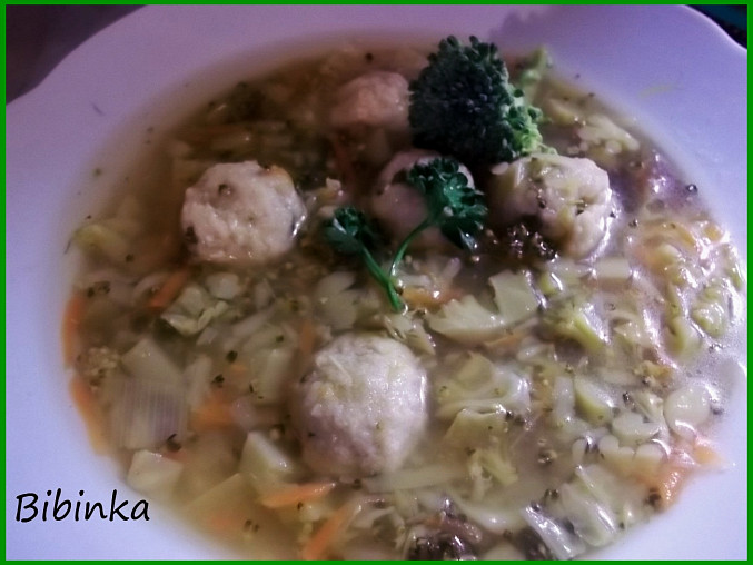 Zeleninová polévka s nivovými knedlíčky, Zeleninová polévka s nivovými knedlíčky