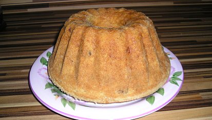 Bábovka s brusinkami a čokoládou