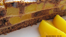 Broskvovo - čokoládový koláč