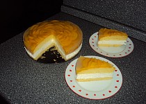 Broskvový tvarohový dort
