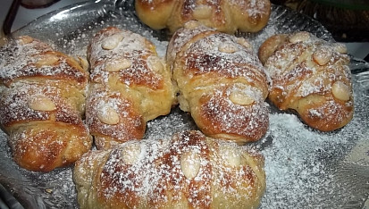Croissanty s mandlemi, Croissanty s mandlemi
