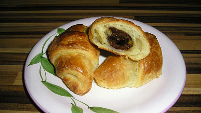 Domácí máslový croissant