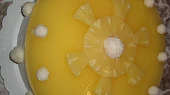 Dort piña colada (kokosovo ananasový)