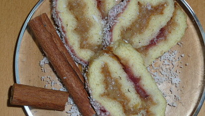 Jablkovo-skořicová roláda(nízkokalorická)