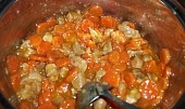Marinované vepřové s mrkví (zahustíme vodou s moukou...)