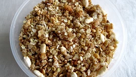 Oříškovo-medové müsli bez lepku a mléka
