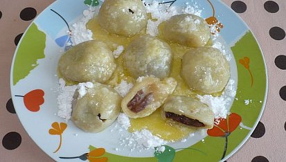 Ovocné knedlíky ze spařeného těsta