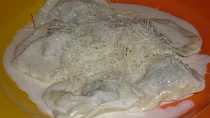 Ravioli plněné hovězím masem ve smetanové omáčce